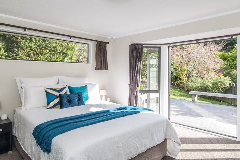 Photo of property in 64 Hathaway Avenue, Karori, Wellington, 6012