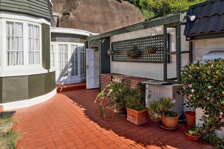 Photo of property in 7 Wilkinson Street, Oriental Bay, Wellington, 6011