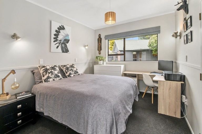 Photo of property in 21 Hurunui Street, Waikanae, 5036