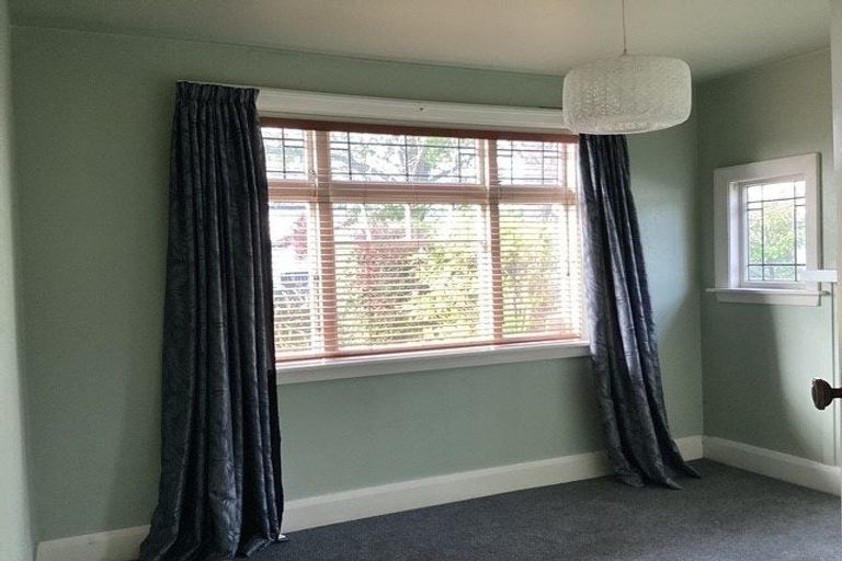 Photo of property in 11 Alpha Avenue, Strowan, Christchurch, 8052