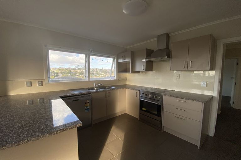 Photo of property in 64 Hastings Road, Mairangi Bay, Auckland, 0630