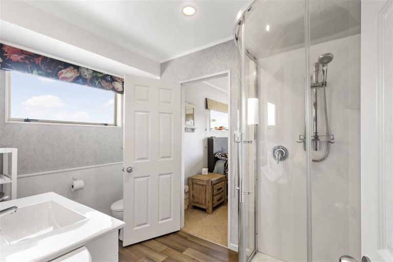 Photo of property in 4 Howards Way, Te Kamo, Whangarei, 0112