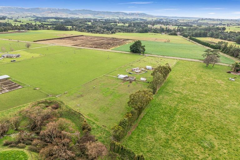 Photo of property in 19 Black Road, Ashley Clinton, Takapau, 4286