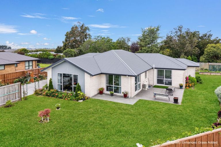 Photo of property in 23 Merino Crescent, Amberley, 7410