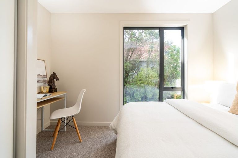 Photo of property in 32 Kaihuia Street, Northland, Wellington, 6012