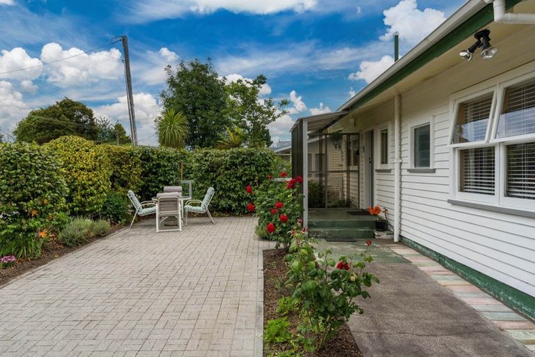 Photo of property in 27 Sunset Street, Hilltop, Taupo, 3330