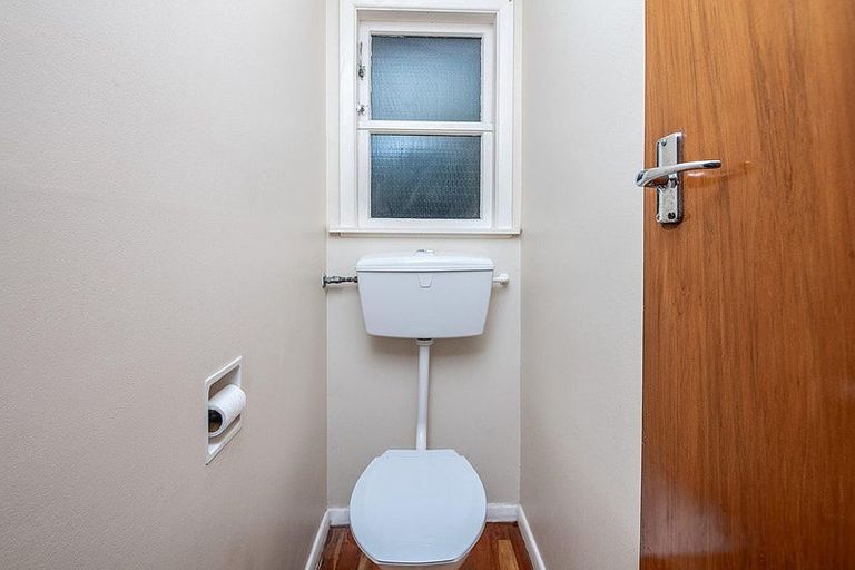 Photo of property in 26 Arapiko Street, Johnsonville, Wellington, 6037