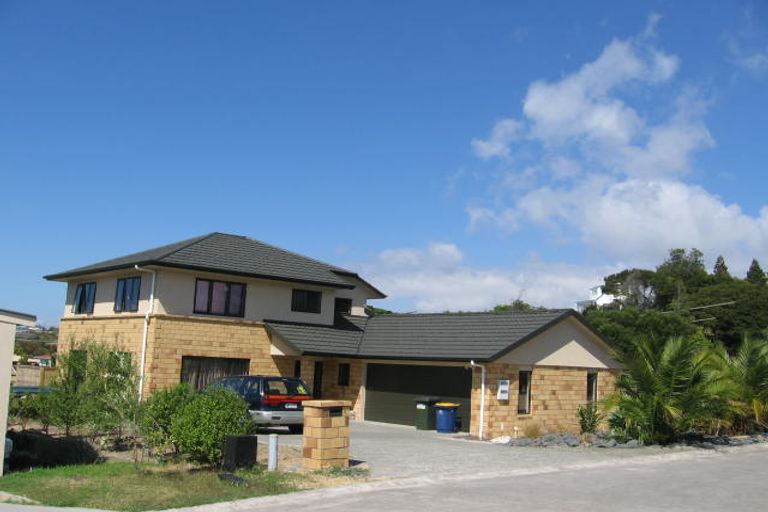 Photo of property in 22 Ian Sage Avenue, Torbay, Auckland, 0630