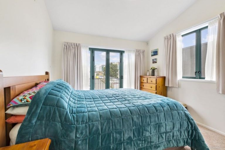 Photo of property in 8 Hall Avenue, Newtown, Wellington, 6021