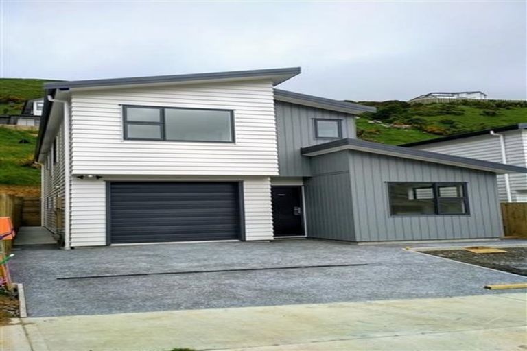 Photo of property in 49 Melksham Drive, Churton Park, Wellington, 6037