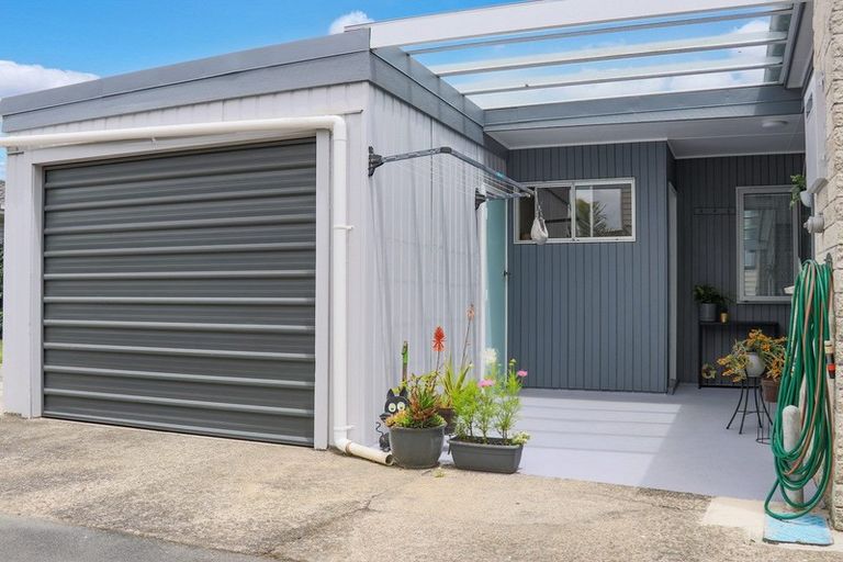 Photo of property in 2/77 Goulstone Road, Whakatane, 3120