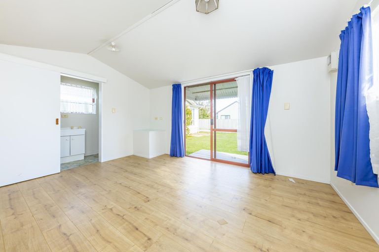 Photo of property in 4 Romilly Court, Papakura, 2110