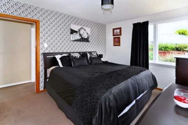 Photo of property in 26 Oakhampton Street, Hornby, Christchurch, 8042