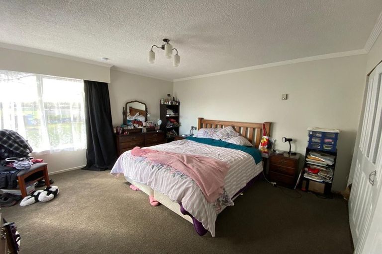 Photo of property in 24 High Street South, Eltham, 4322