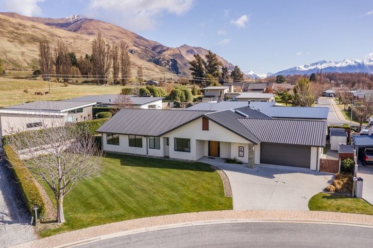 Photo of property in 42a&b Kelliher Drive, Wanaka, 9305