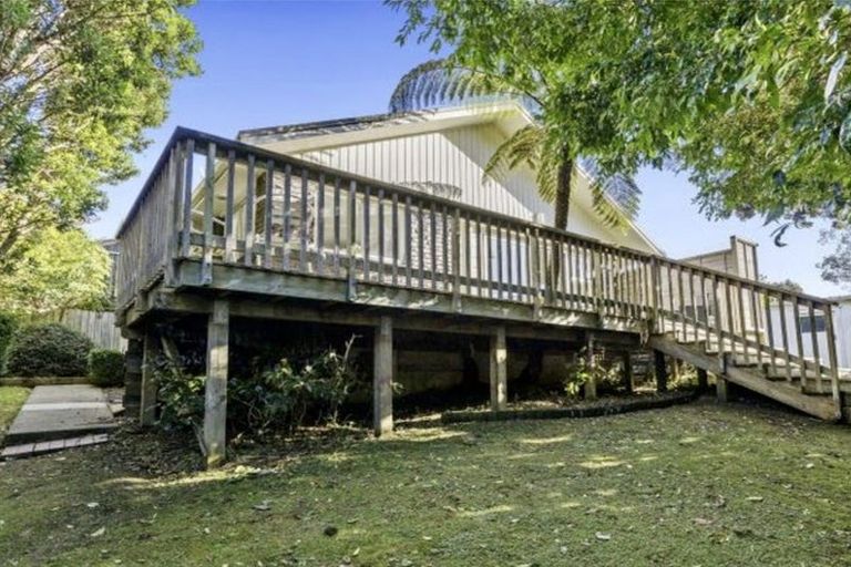 Photo of property in 19b Hicks Close, Whitby, Porirua, 5024