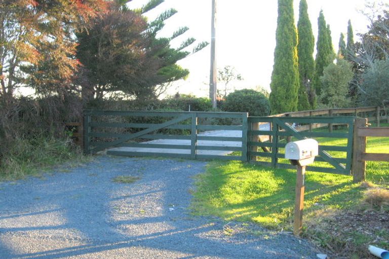 Photo of property in 109 Ridge Road, Mahurangi East, Warkworth, 0982