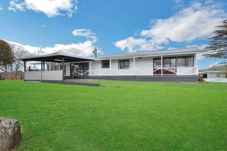 Photo of property in 308 Paparata Road, Bombay, 2675