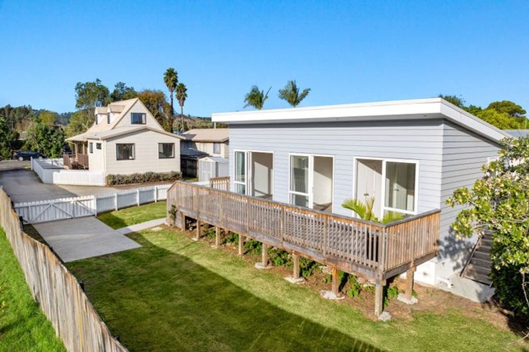 Photo of property in 6 Te Moau Avenue, Parakai, 0830