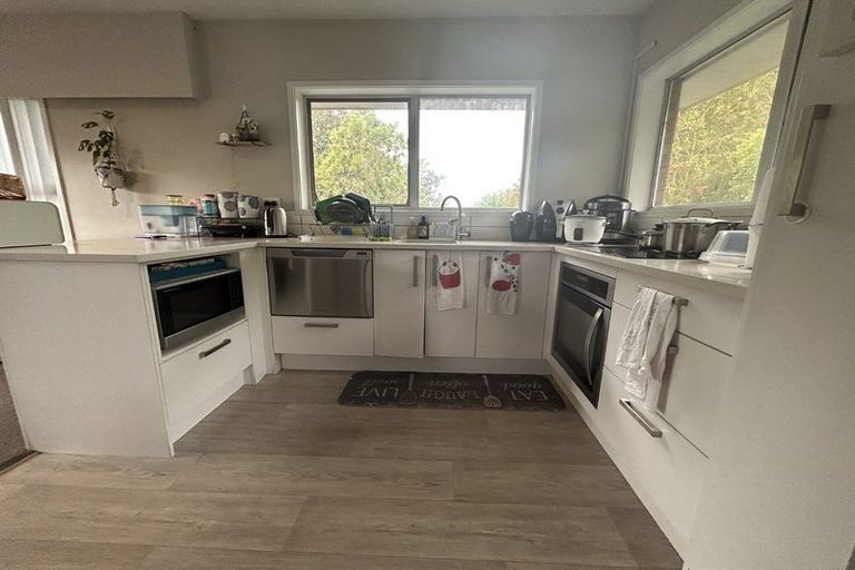 Photo of property in 2/65 High Road, Glenfield, Auckland, 0629