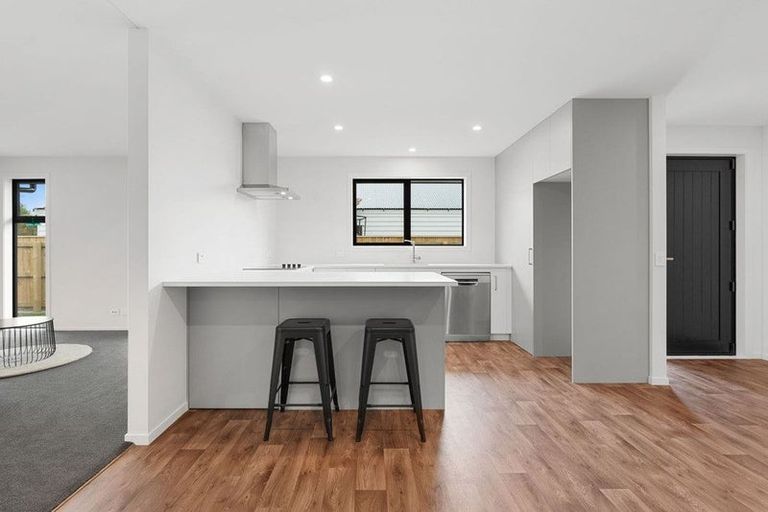 Photo of property in 12 Pohutukawa Place, Lansdowne, Masterton, 5810
