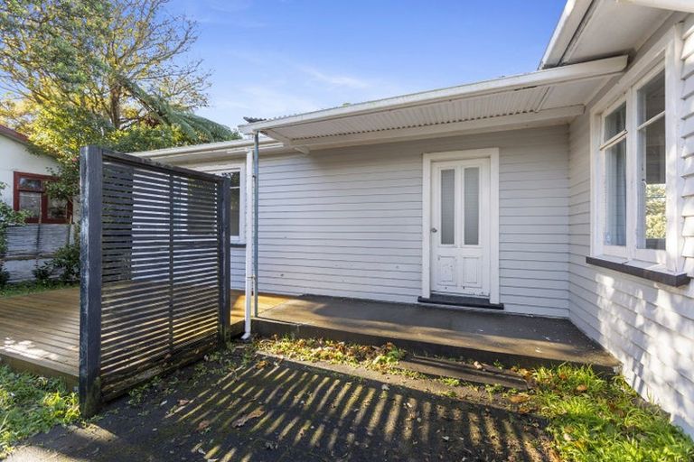 Photo of property in 275 Coronation Avenue, Welbourn, New Plymouth, 4310