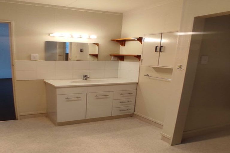 Photo of property in 1/4 Richmond Street, Waitara, 4320