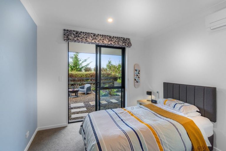 Photo of property in 16 Benjamin Place, Clevedon, Papakura, 2582