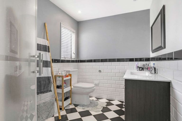Photo of property in 1219 Papamoa Beach Road, Papamoa Beach, Papamoa, 3118