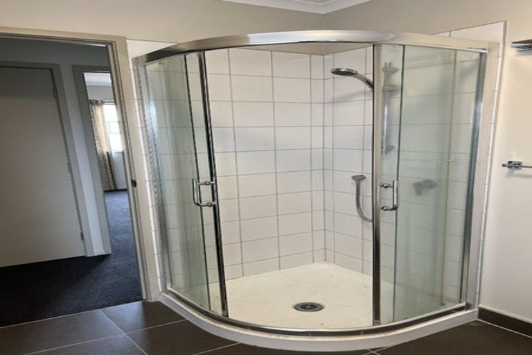 Photo of property in St Claire Village, 228/172 Mcleod Road, Te Atatu South, Auckland, 0610