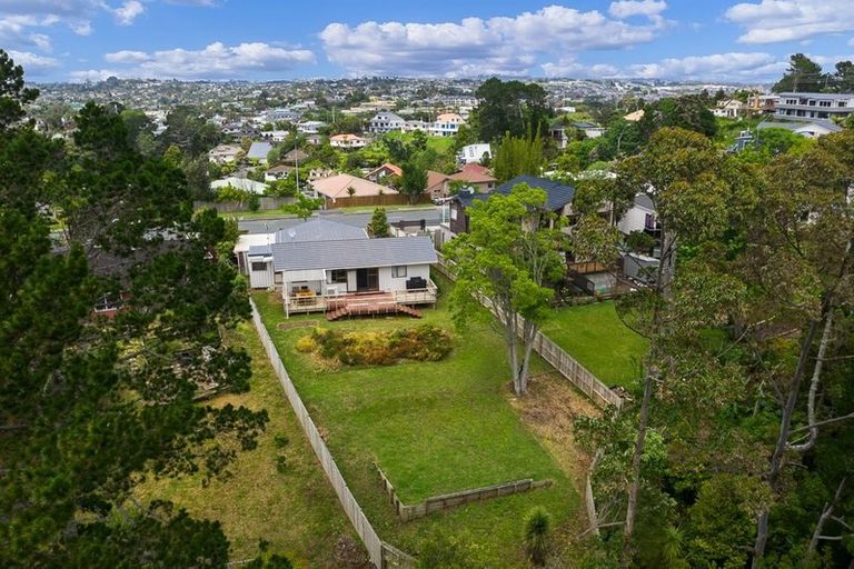Photo of property in 247 Glamorgan Drive, Torbay, Auckland, 0630