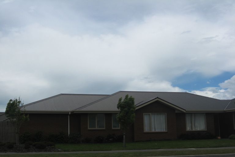 Photo of property in 8 Wedmore Close, Burwood, Christchurch, 8083