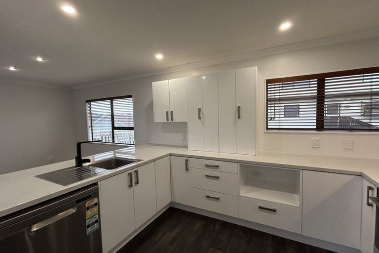 Photo of property in 128 Discovery Drive, Whitby, Porirua, 5024