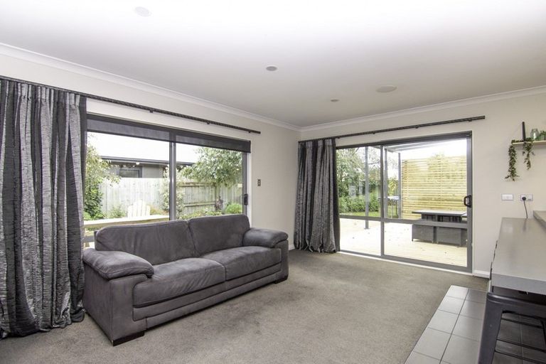 Photo of property in 26 Pegasus Place, Kelvin Grove, Palmerston North, 4414