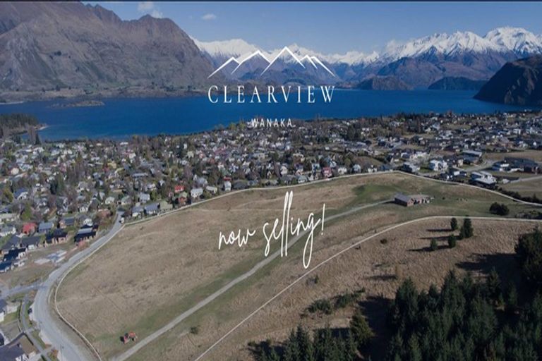 Photo of property in 4 Fenton Avenue, Wanaka, 9305