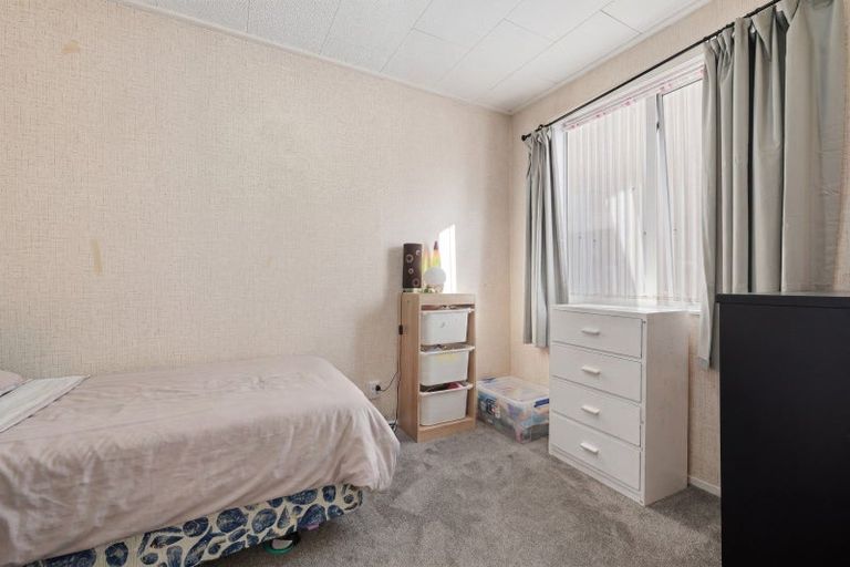 Photo of property in 398 South Road, Caversham, Dunedin, 9012