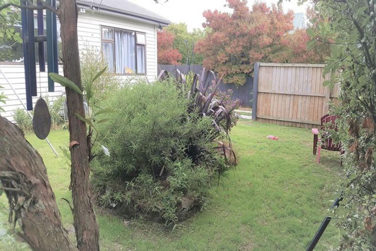 Photo of property in 47 Mackworth Street, Woolston, Christchurch, 8062