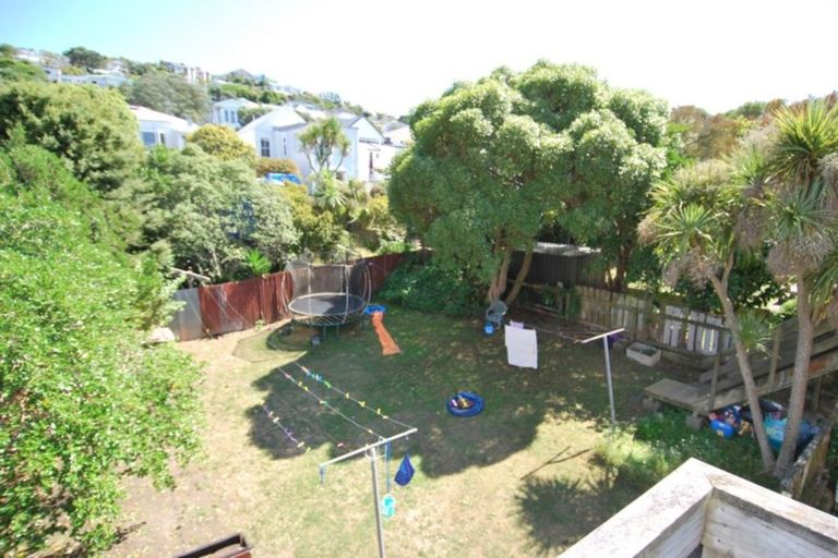 Photo of property in 180-182 Ohiro Road, Brooklyn, Wellington, 6021