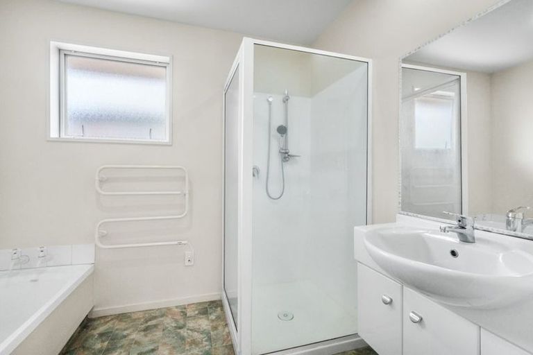 Photo of property in 29a Division Street, Riccarton, Christchurch, 8041