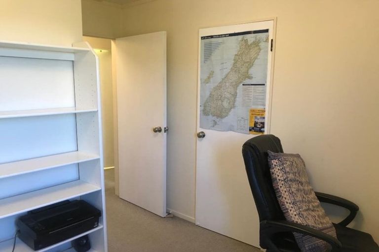 Photo of property in 10 Caldwell Street, Karori, Wellington, 6012