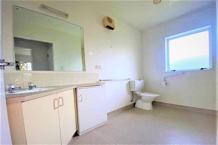 Photo of property in 77 Ariel Street, Stratford, 4332