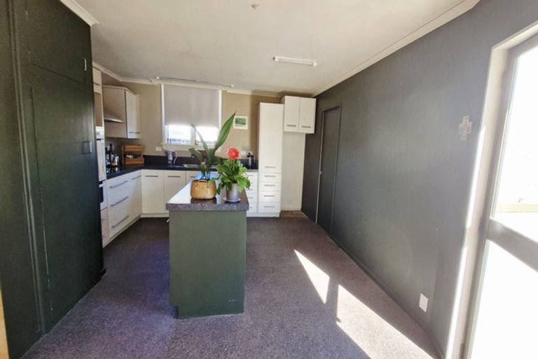 Photo of property in 42 Joseph Street, Waverley, Invercargill, 9810