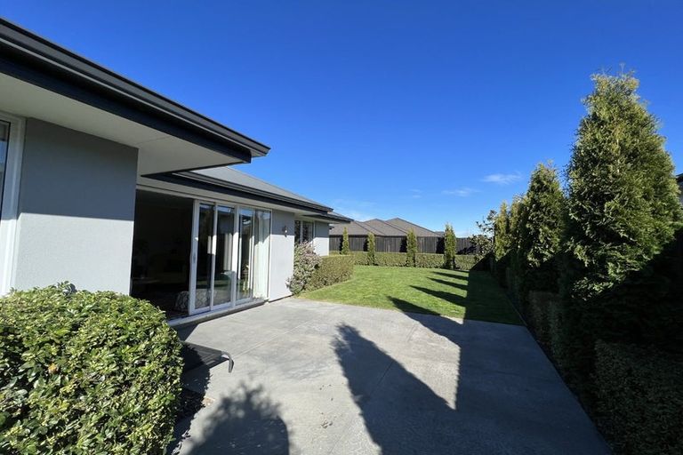 Photo of property in 48 Dunlops Crescent, Marshland, Christchurch, 8083