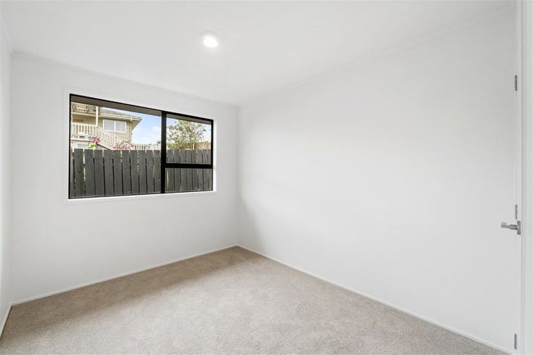 Photo of property in 32a Bayview Road, Bayview, Auckland, 0629