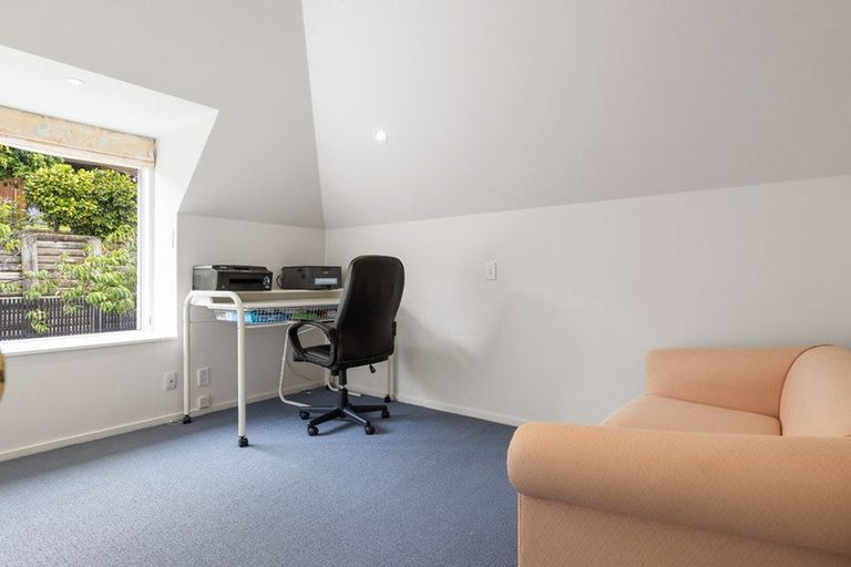 Photo of property in 17 Petworth Place, Westmorland, Christchurch, 8025