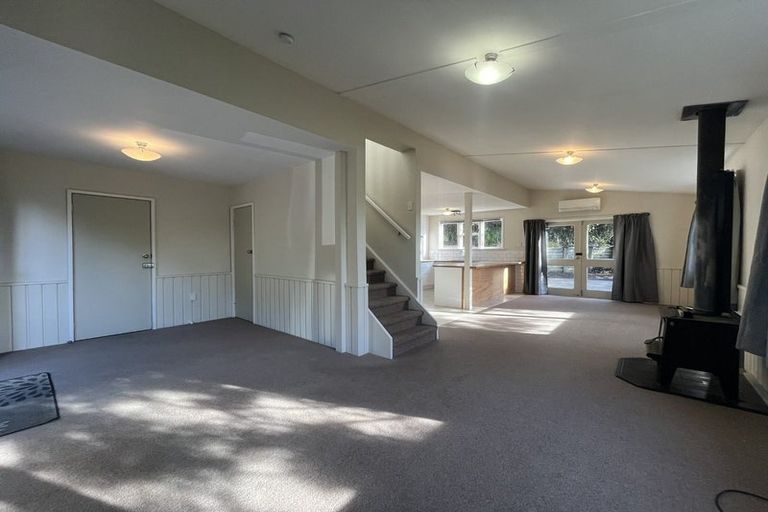 Photo of property in 82 Moeraki Road, Maoribank, Upper Hutt, 5018