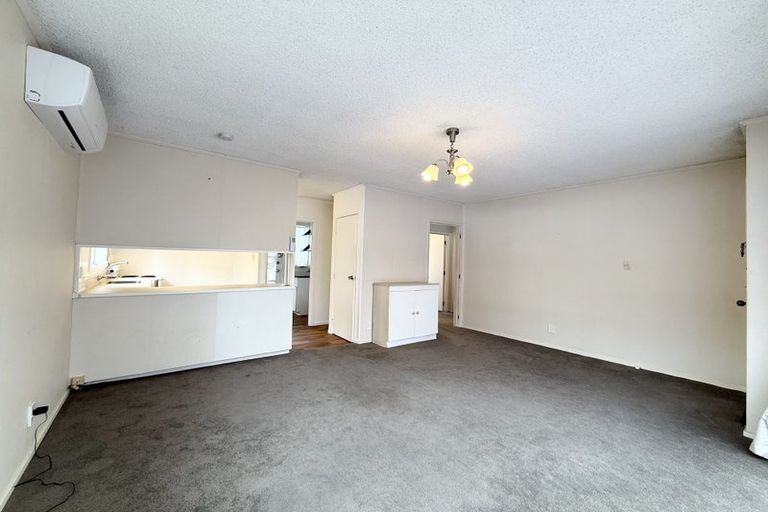 Photo of property in 12 Velma Road, Hillcrest, Auckland, 0627