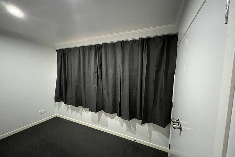 Photo of property in 27 Alma Crescent, Papakura, 2110