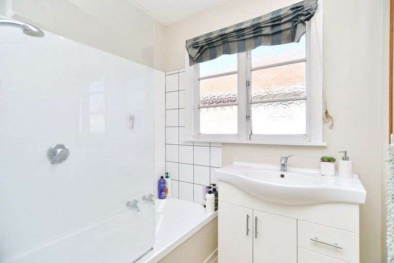 Photo of property in 75 Mahars Road, Mairehau, Christchurch, 8052