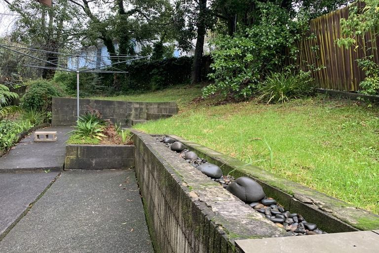 Photo of property in 14 Kilcar Place, Massey, Auckland, 0614